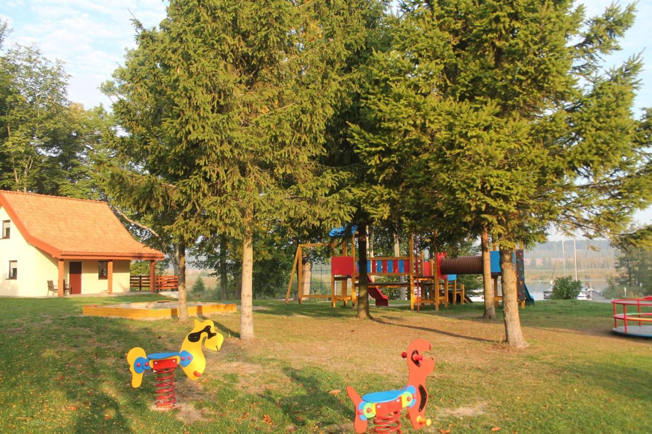 Domki W Porcie Zielony Gaj Mikołajki Екстериор снимка